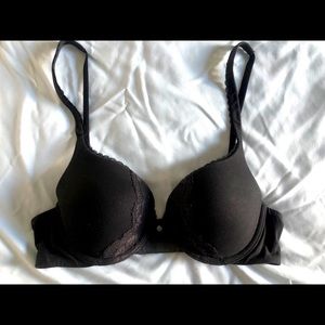 Black Victoria’s Secret Bra